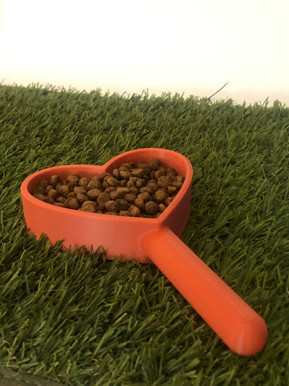 Cucharón para alimento de perro en forma de corazón