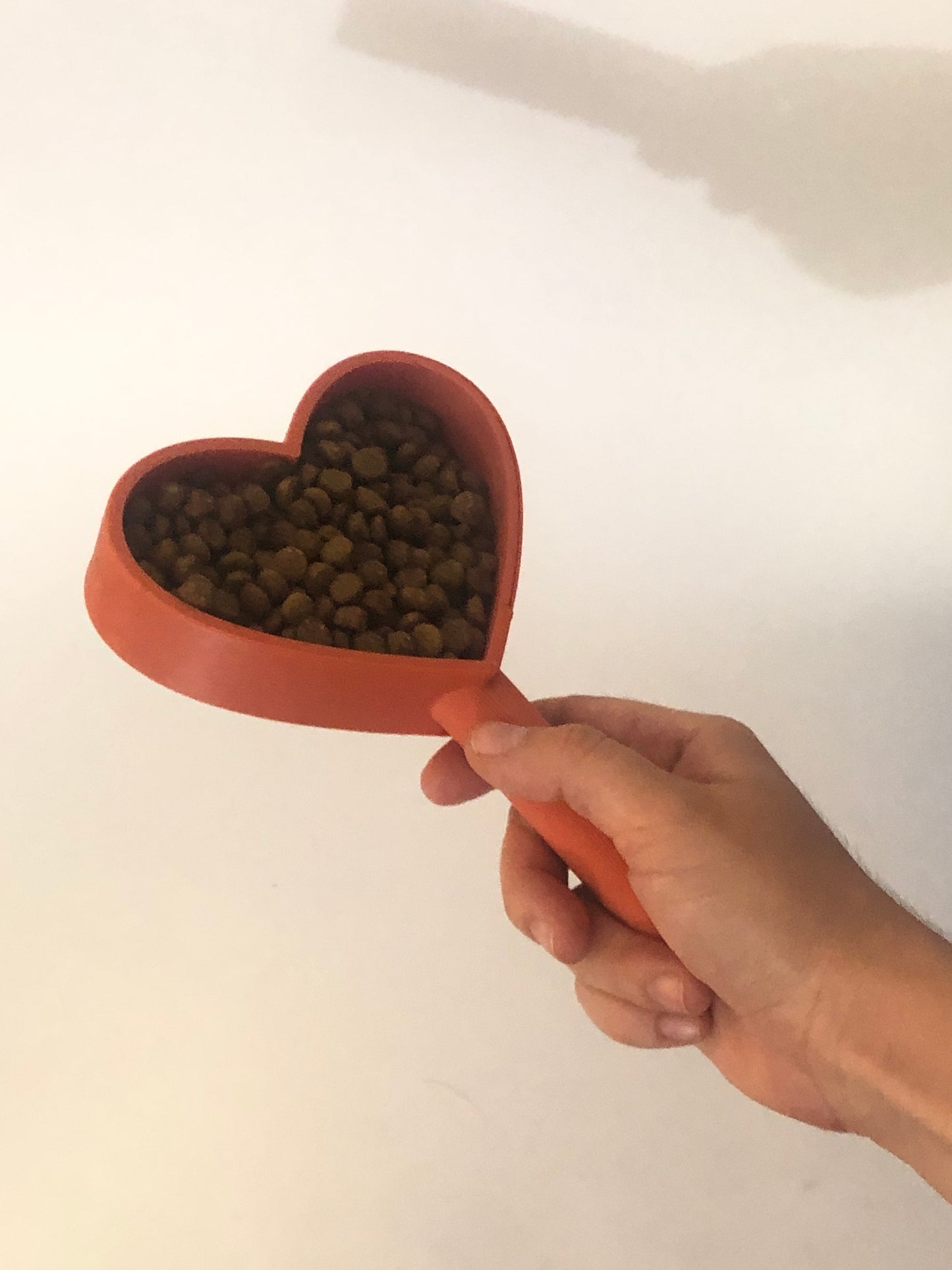 Cucharón para alimento de perro en forma de corazón